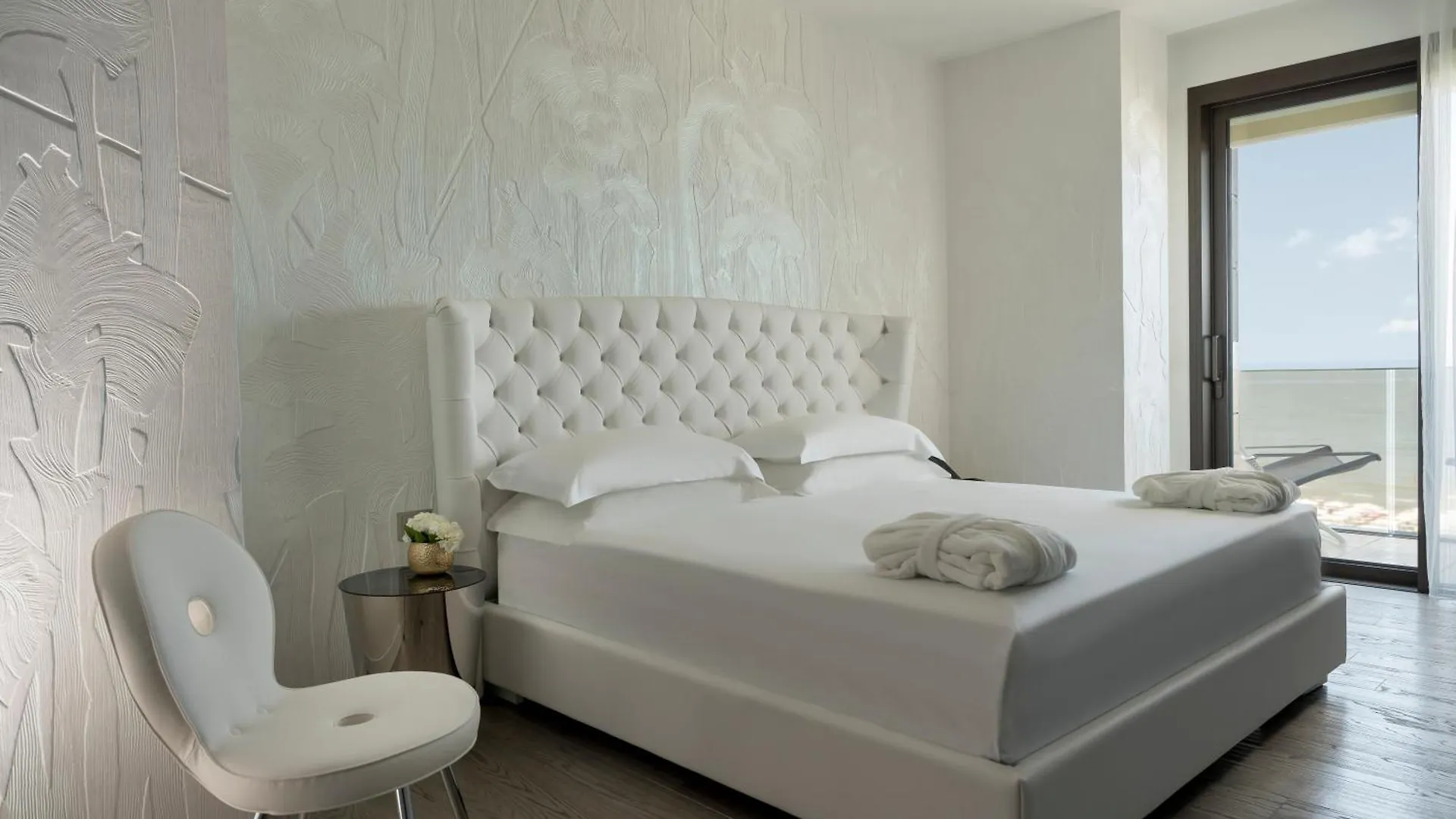 The Promenade Luxury Wellness Hotel Riccione 5*,  Itália
